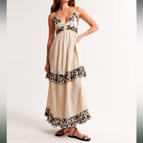 tiered ruffle maxi dress abercrombie Abercrombie & Fitch Floral Tiered Ruffle Maxi Dress Black Pink Green Orange XS
